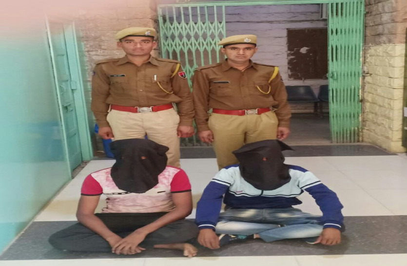 नौसेना में भर्ती परीक्षा देने आए छात्र से लूटपाट
