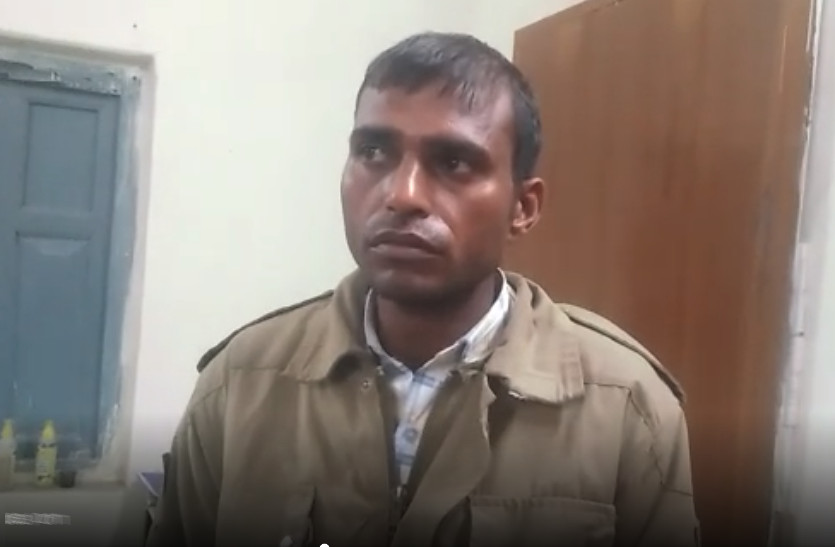 Constable Arrested For Taking Bribe Of Rupee 4500 From Gravel Mafia