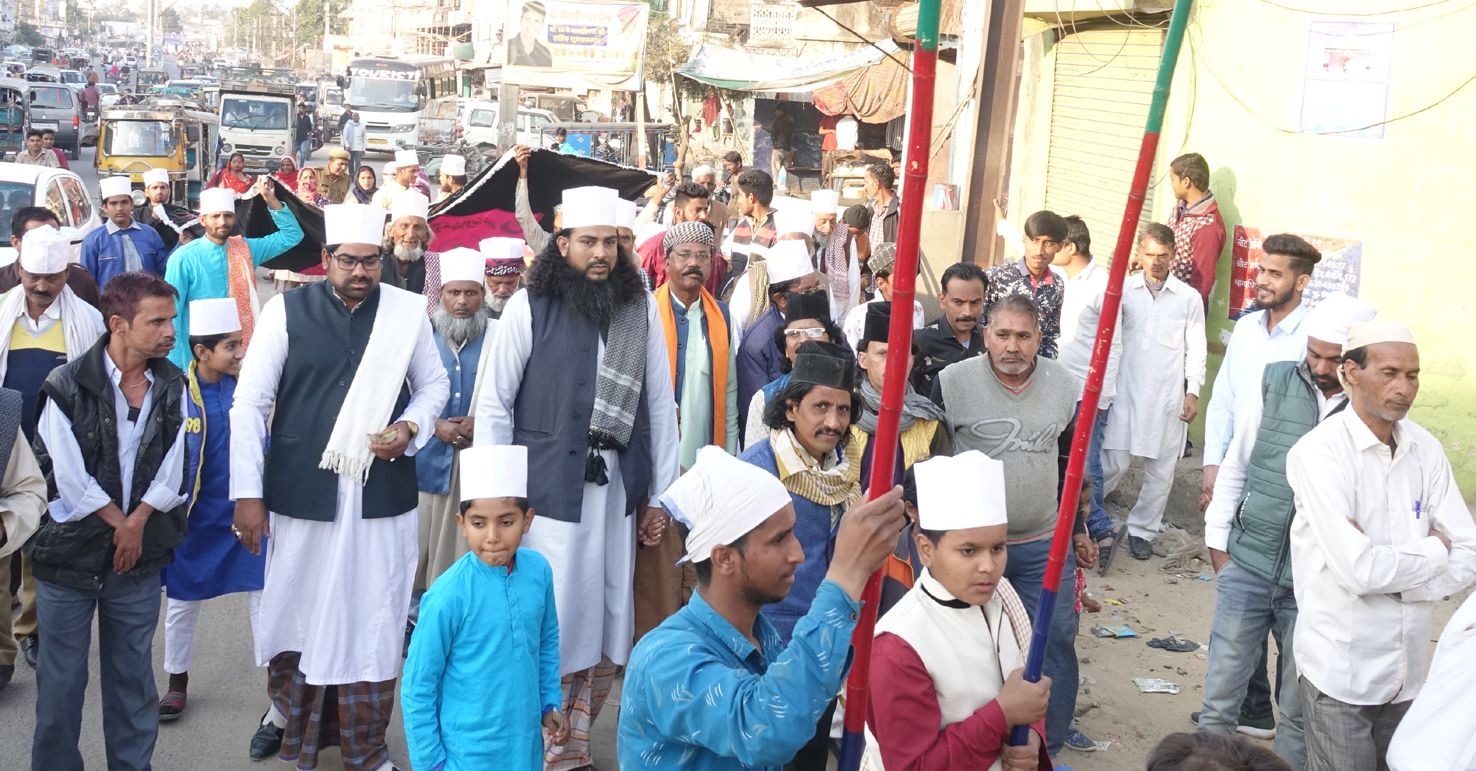 चादरपोशी के साथ शाह जमाल के सालाना उर्स का आगाज