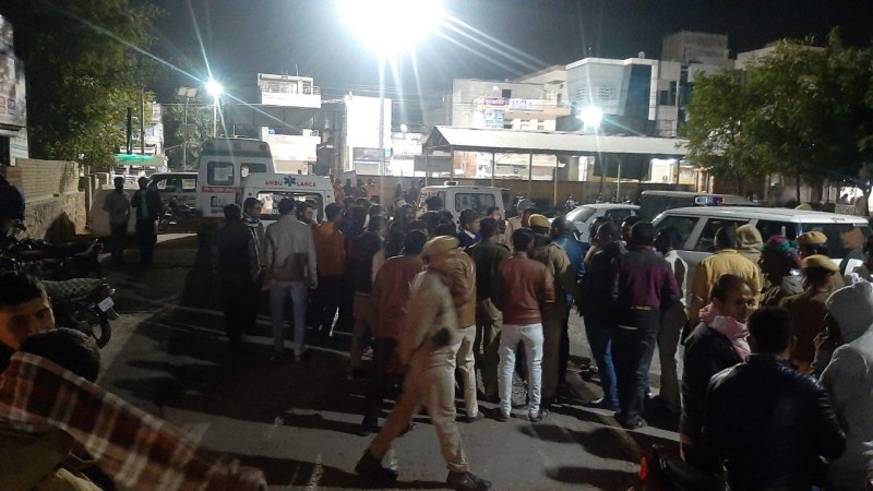 Three Killed in Car Trola Accident In Pali : 3 Killed Road Accident