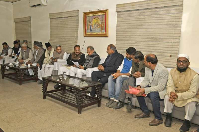 Representative board met CM for not implementing NPR in Rajasthan