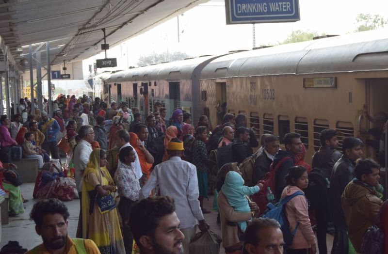 अब 15 दिन नहीं कर सकेंगे शटल में यात्रा