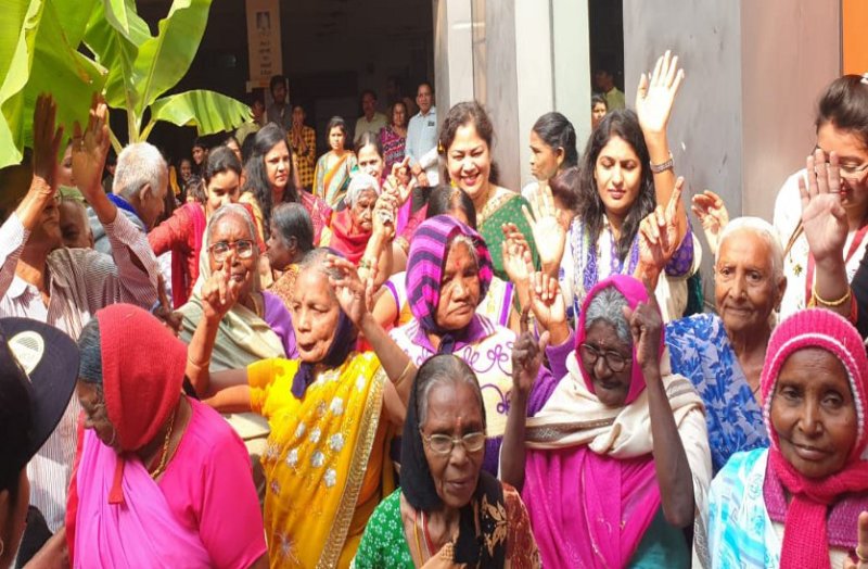 An attempt was made to organize an evening in the name of parents ...