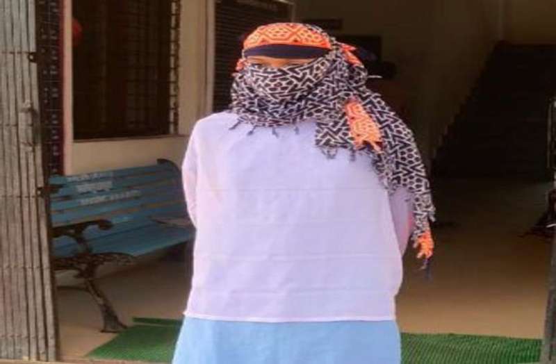 लाल रंग की कार खरीदने वालों से पुलिस कर रही पूछताछ, नहीं सुलझ रहा छात्रा की किडनैपिंग और मारपीट का मामला