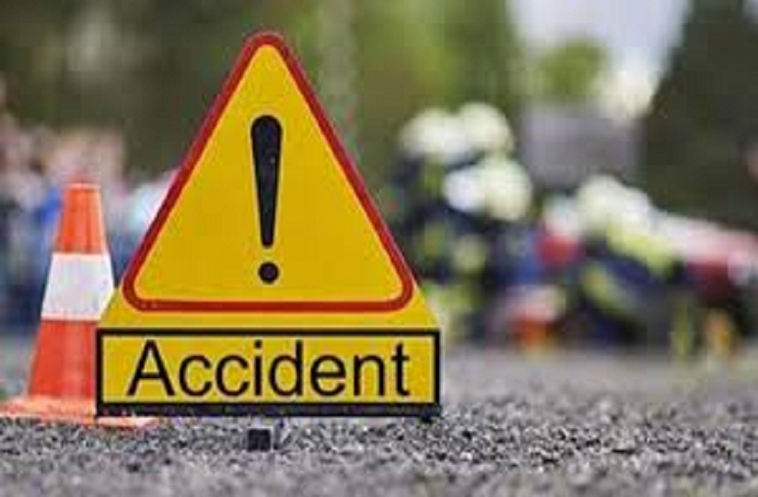 3 people going to the funeral died in road accident in Andhra Pradesh