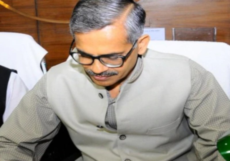 आर के तिवारी बने उत्तर प्रदेश के नए मुख्य सचिव