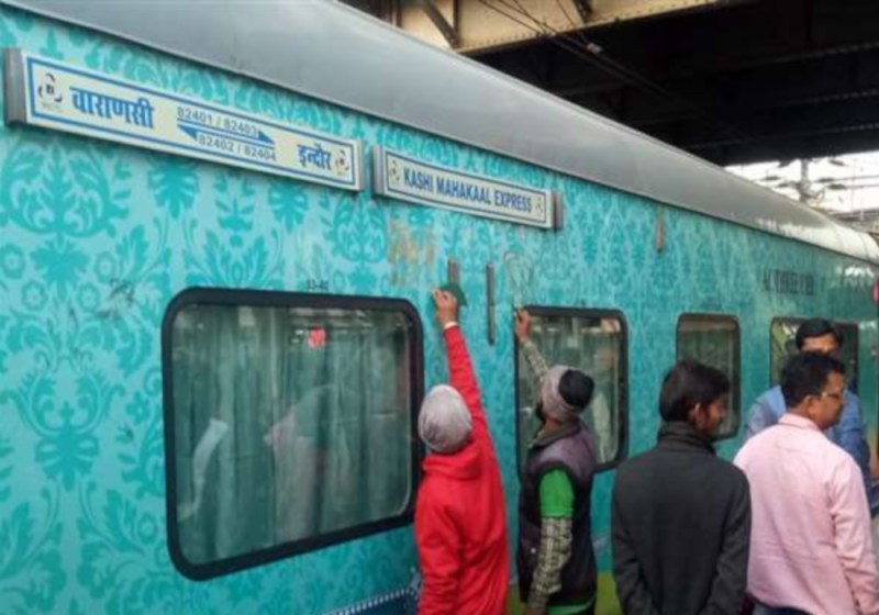 काशी महाकाल ट्रेन : जानिए लखनऊ से इंदौर तक सभी स्टेशनों का किराया