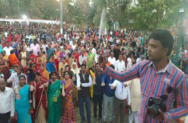 स्वर्णिम भारत अभियान : फ्लावर शो में पहुंचे सैकड़ो लोगों ने लिया स्वच्छता का संकल्प