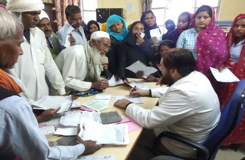 मौसम बदला, बीमारी ने जकड़ा