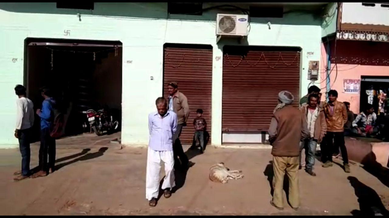 चंद्रनगर में 650 किलो पिपरमिंट तेल चोरी गोदाम से चोरी, सीसीटीवी भी उखाड़ दे गए चोर
