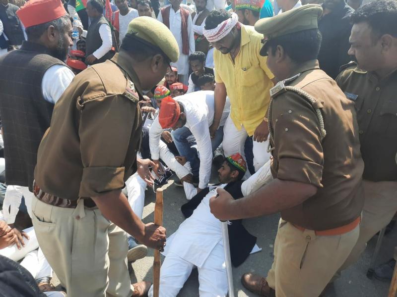 Sp workers taken in custody