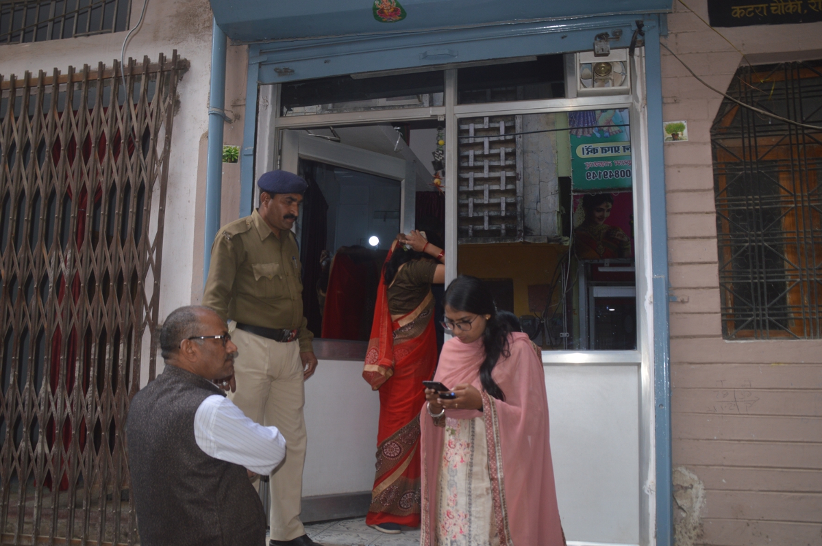  Administration raids on illegal sonography center in the city