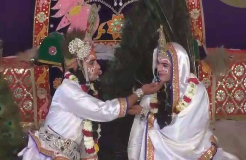 जिस मयूर नृत्य से कान्हा ने राधा को मनाया था उसीसे अमेरिका के राष्ट्रपति डोनाल्ड ट्रंप का होगा स्वागत