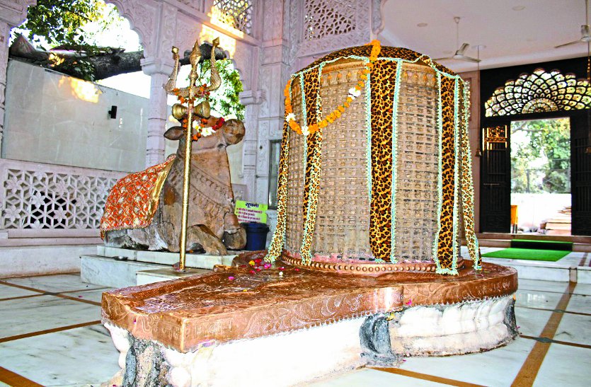 hazareshwar mandir of shiv in gwalior