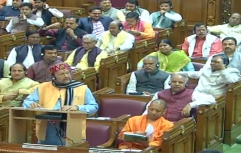 UP Budget 2020 Live: वित्त मंत्री सुरेश खन्ना ने 5 लाख 12 हजार करोड़ का पेश किया बजट, जानें मुख्य घोषणाएं