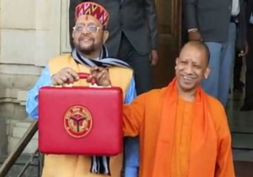उत्तर प्रदेश सरकार बजट 2020 : सपा ने नहीं मानी मोदी की बात इस बजट में पूरी हुई यूपी सीएम योगी आदित्यनाथ की चाह