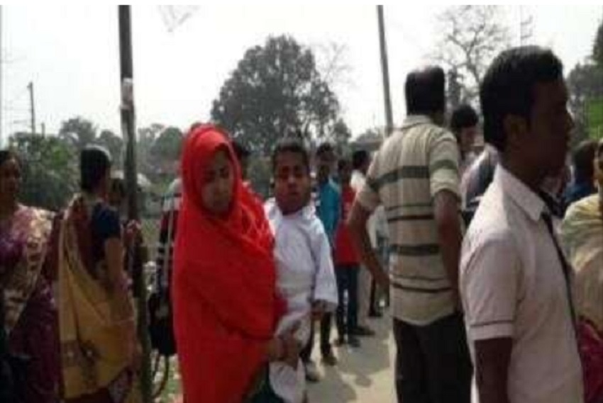 बंगाल: दो फुट का विद्यार्थी दे रहा माध्यमिक परीक्षा