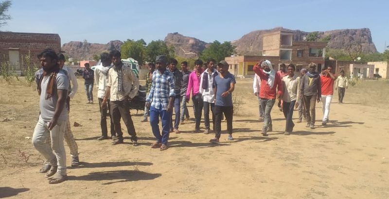 साथ में भी शराब, बनाया शिकार का प्लान फिर हुआ यह