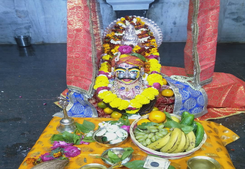 काले महादेव ने दिए होल्कर मुखौटा दर्शन