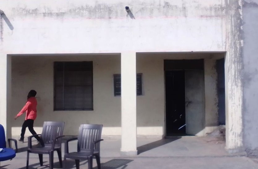 बांसवाड़ा : मोहकमपुरा स्कूल का ताला तोड़कर चोर ले गए हजारों का सामान