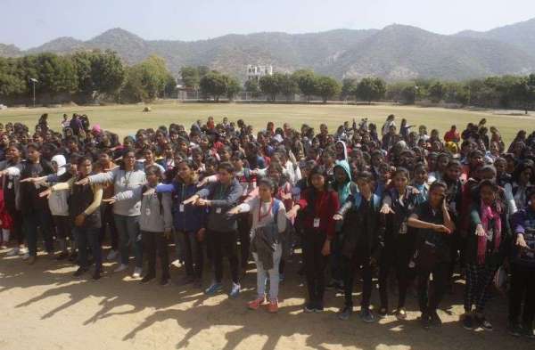 swarnim bharat campaign : सोफिया स्कूल की छात्राओं ने अभियान में दिखाया उत्साह, ली शपथ