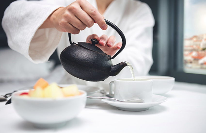 Drink Glass Of Warm Water in Morning And Keep Many Disease Away