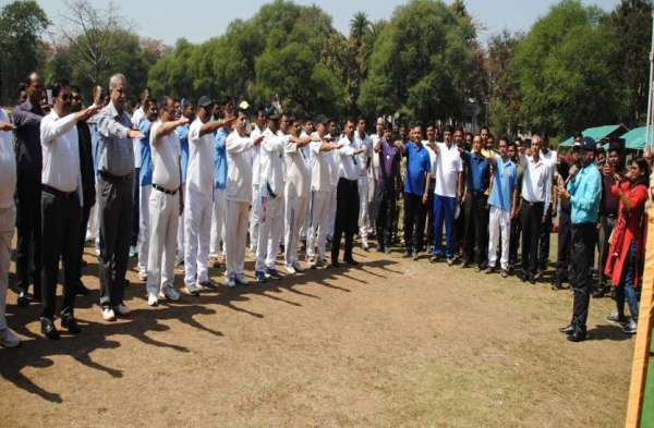 Photo Gallery : देश की सुरक्षा में तैनात सीमा सुरक्षा बल के अधिकारियों और जवानों ने ली शपथ-बनाएंगे देश को स्वर्णिम