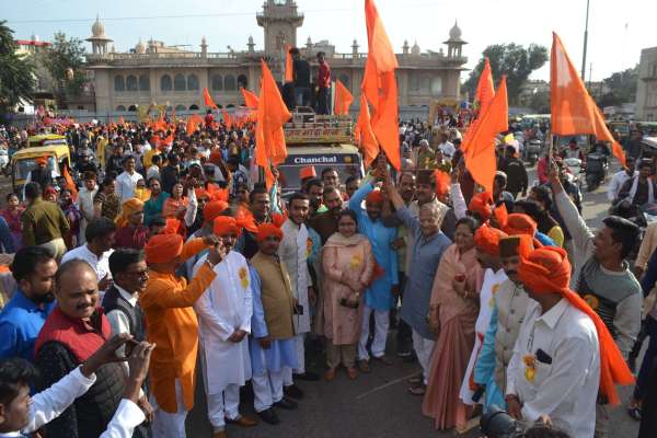 केसरिया साफा और जय भवानी के जयघोष से गूंजा आसमान