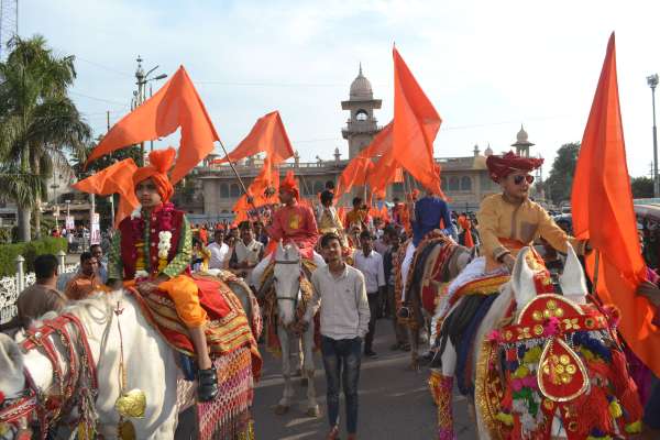 केसरिया साफा और जय भवानी के जयघोष से गूंजा आसमान