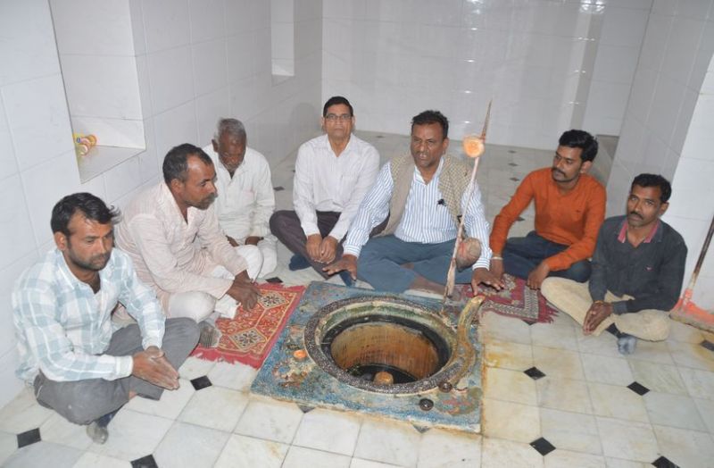 #swarnimBharat Mahaabhiyan मंदिर में गूंजा स्वच्छता का नारा