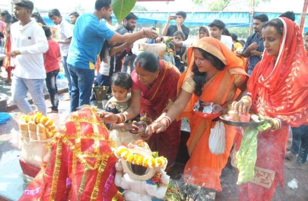 Photo Gallery : भूत-पिशाच संग निकली भोलेबाबा की बारात, रूद्राभिषेक के संग घ-घर गूंजा हर-हर महादेव