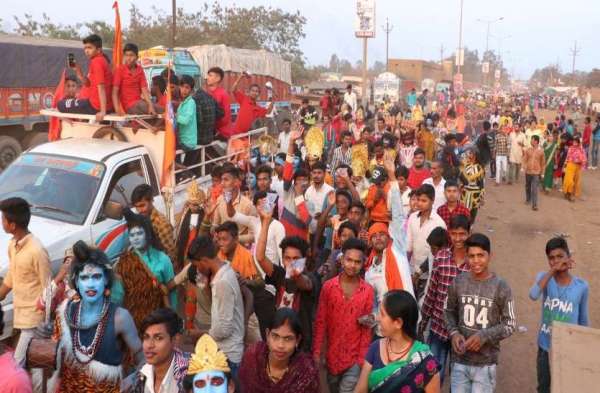 Photo Gallery ; शिवजी बिहाने चले पालकी सजाइके... भभूति लगाइके..