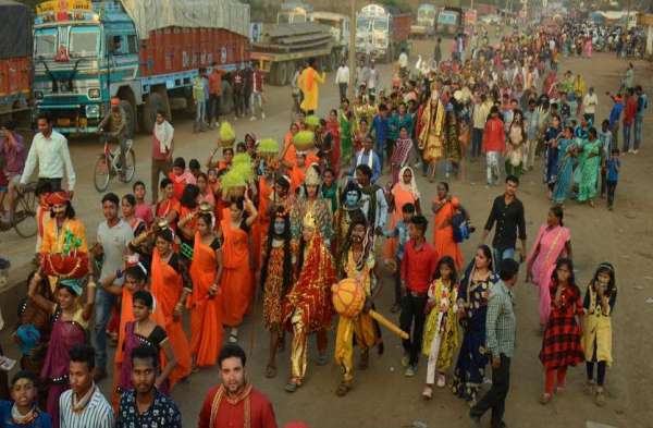 Photo Gallery ; शिवजी बिहाने चले पालकी सजाइके... भभूति लगाइके..