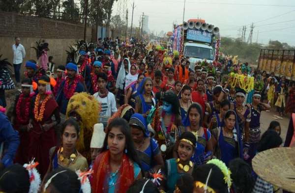 Photo Gallery ; शिवजी बिहाने चले पालकी सजाइके... भभूति लगाइके..