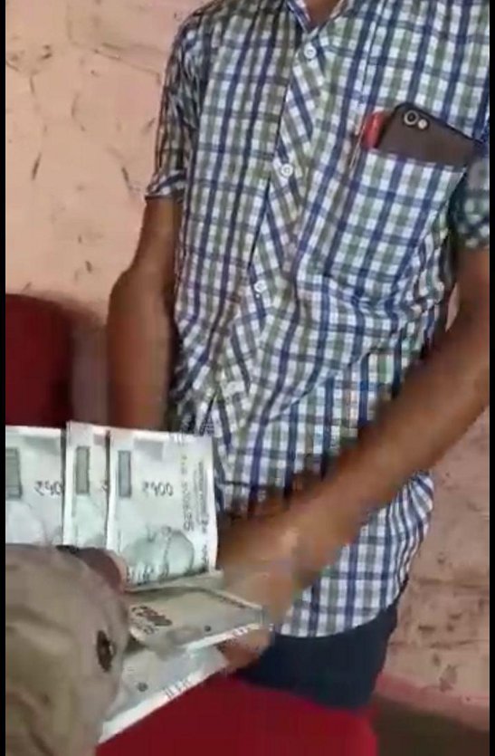 Video to recover money for delivery is viral