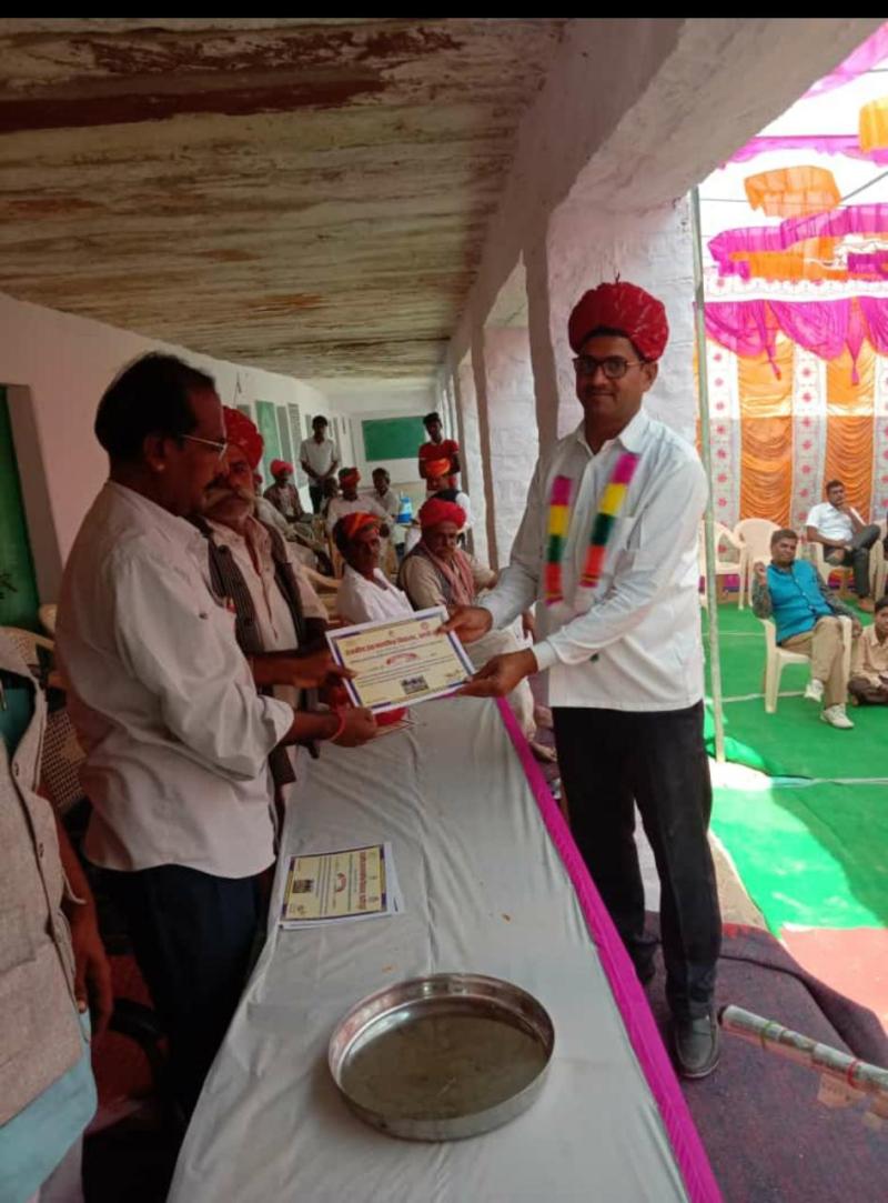 वार्षिकोत्सव में प्रतिभाओं का सम्मान, विद्यालय विकास की घोषणाएं