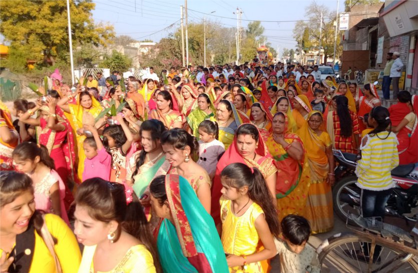 Devotees flocked to Sant Gadge Baba's birth anniversary, women came ou