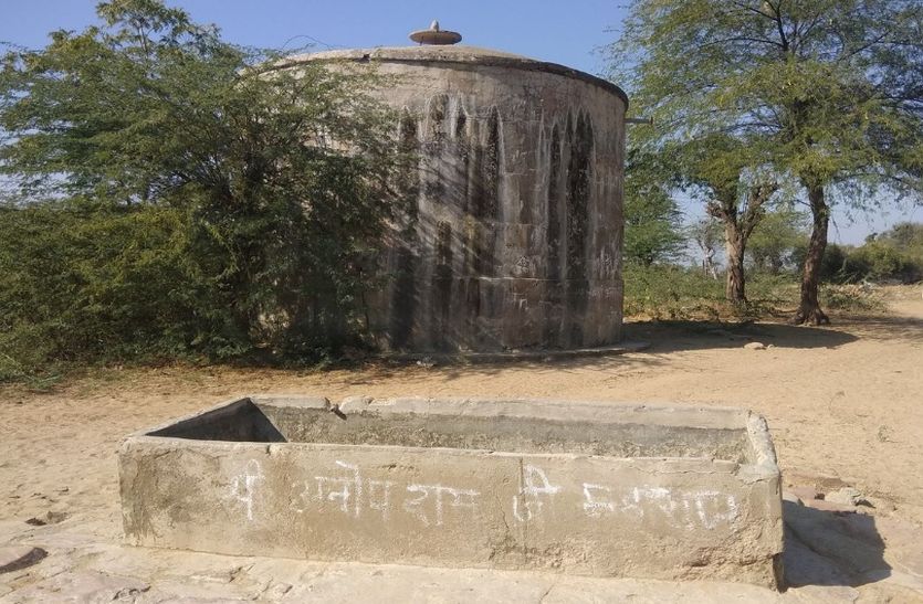 बैरठ ग्राम पंचायत में जीएलआर में दो साल से एक बूंद पानी की आपूर्ति नहीं हुई 