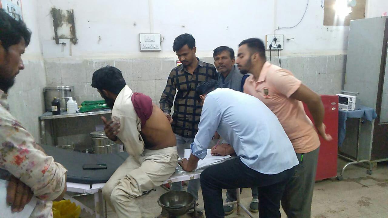 4 Men beaten in Balesar