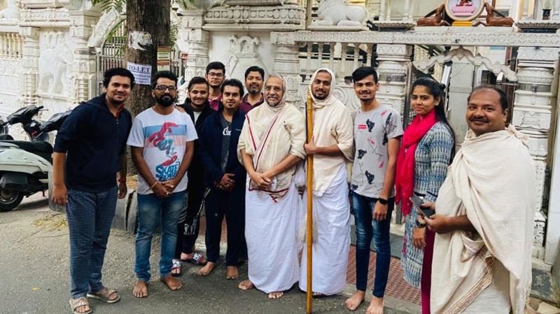 आपसी सहयोग व समन्वय से ही परिवार का निर्माण