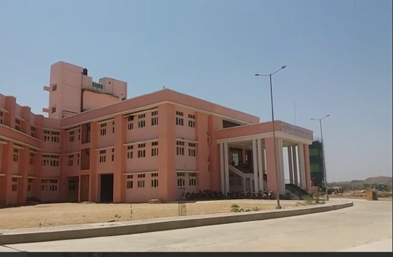 Medical College Students Rage : 7 Medical Students Arrested