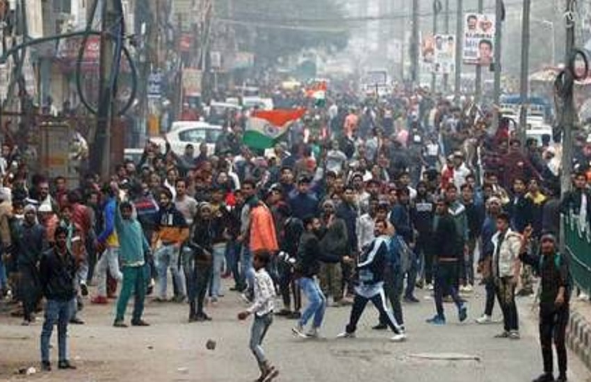 delhi_protests. jpg