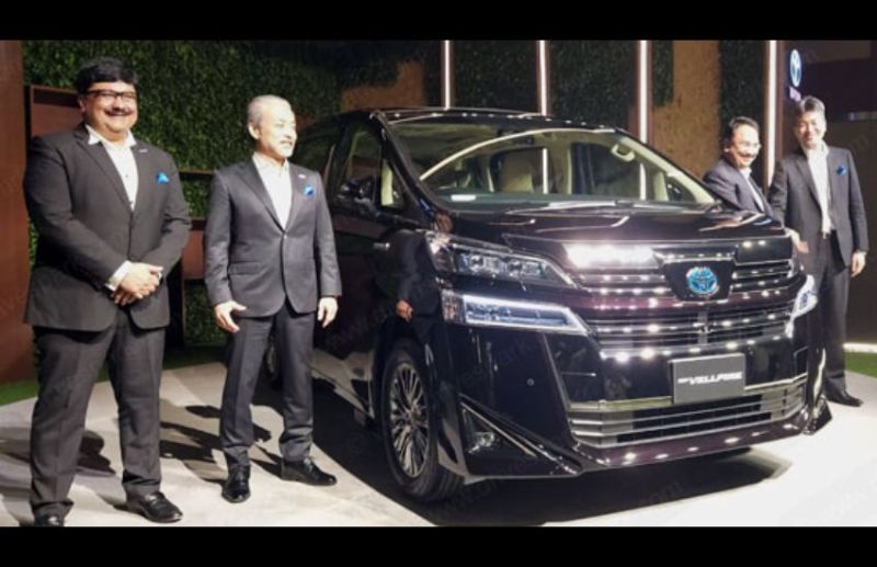Toyota Vellfire MPV