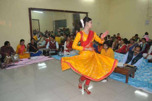 तीन ताल में तोड़े व  ठुमरी