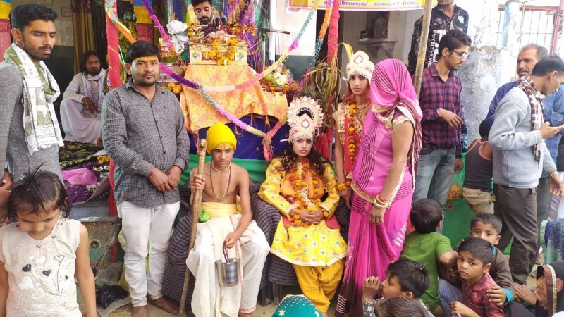 कृष्ण और सुदामा दो मित्र का नहीं जीव व ईश्वर का मिलन था