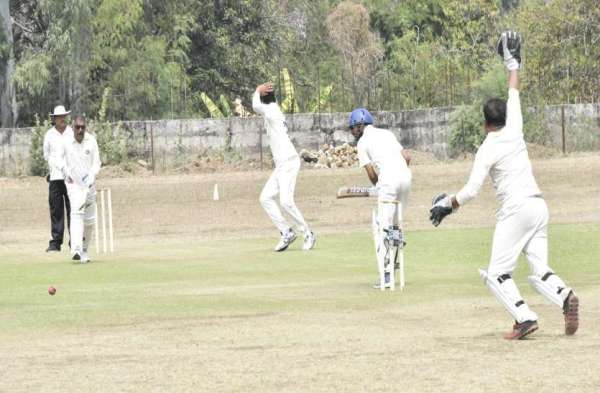 एमपीइबी के 152 रन के जवाब में संबद्ध एकादश ने 4 विकेट से जीता मैच