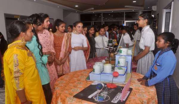 श्रीगंगानगर.दो दिवसीय उद्यम समागम,शंकाओं का समाधान और योजनाओं, अनुदानों की दी जानकारी........देखें खास तस्वीरें