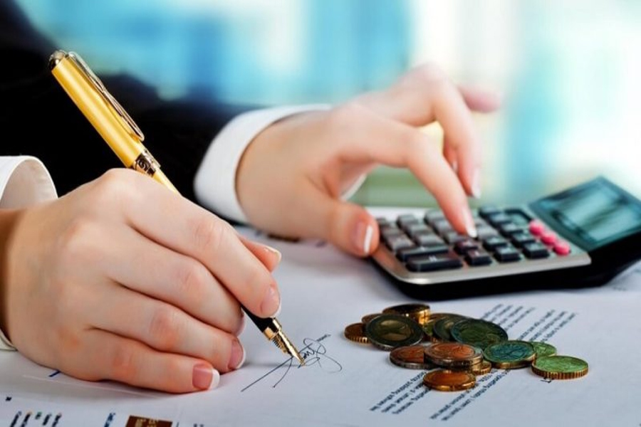 students can do chartered accountant course from britain and dubai