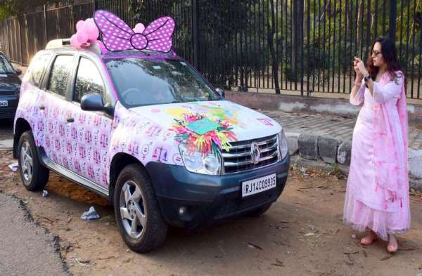  कार डेकोरेशन और ड्रेसिंग