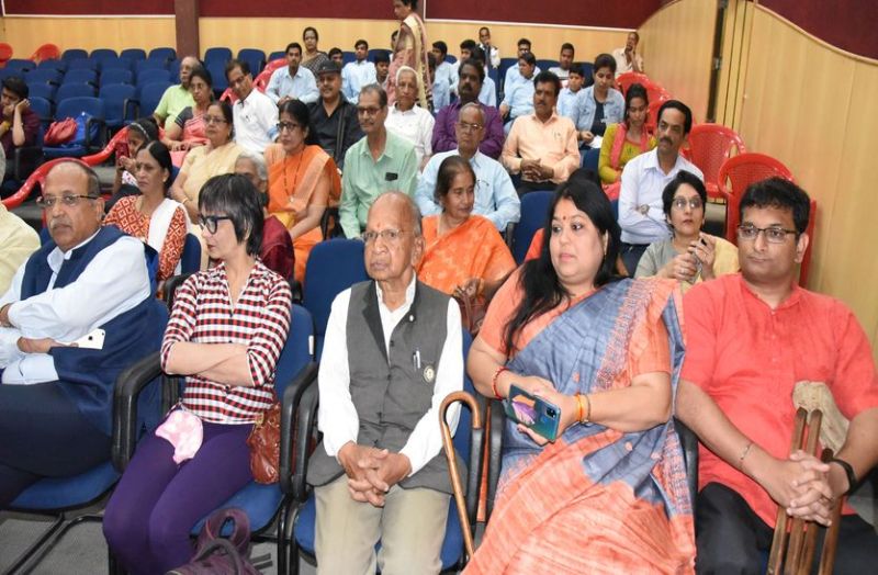 दिव्यांगों से सिर्फ प्रेरणा न लें, उन्हें स्टार बनाने की पहल करें : ललित कुमार